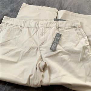 JM 18 short boot cut khaki pants NEW petite